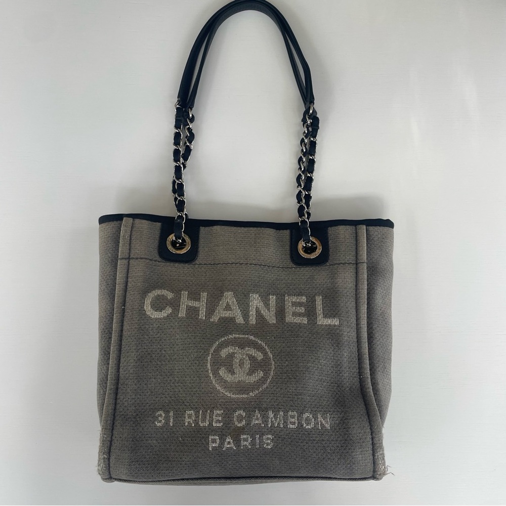 Chanel Deauville mini tote